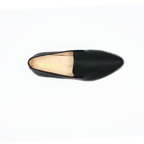 Women’s Leather Slip-On Shoes in black